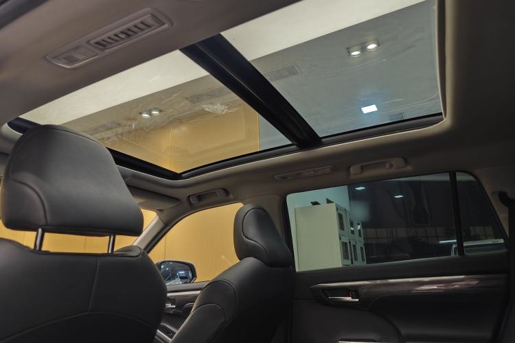 Used Toyota Highlander 2022 Dual-Engine 2.5L Four-Wheel Drive Supreme Edition 7-Seater
