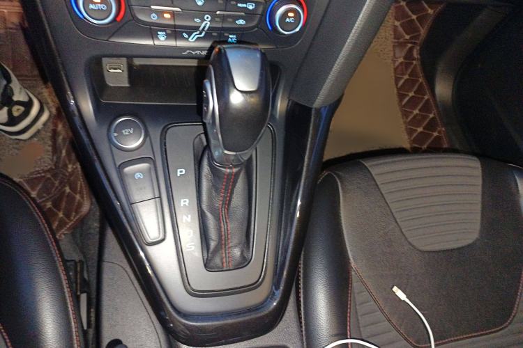 Used Ford Focus 2017 1.5T CTCC White and Black Limited Edition
