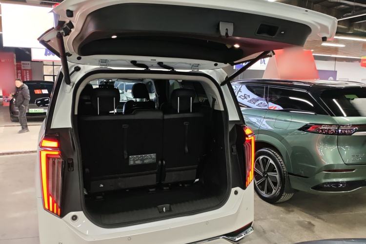 Used GAC Trumpchi M8 2024 Master Series Super Hybrid Edition