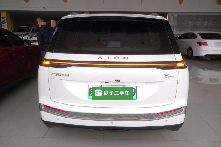 Used AION Y 2023 Younger