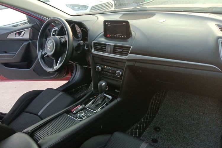 Used Mazda Mazda 3 Axela 2017 Hatchback 1.5L Automatic Luxury Model Emission Standard China V
