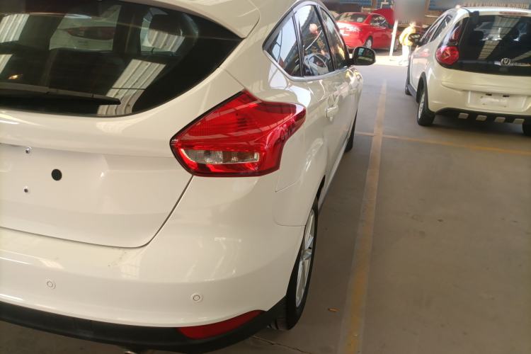 Used Ford Focus 2018 Hatchback Classic EcoBoost 180 Automatic Elite Model
