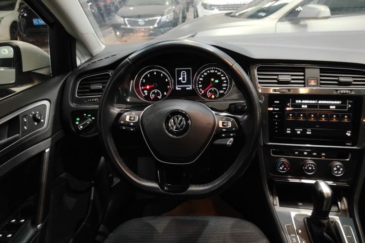 Used Volkswagen Golf 2019 280TSI DSG Comfort Version China VI Standard
