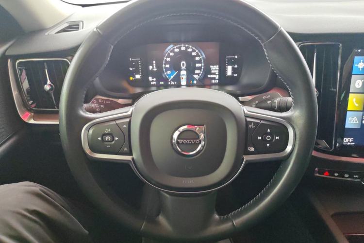 Used Volvo S60 2022 B4 Zhiyi Luxury Edition