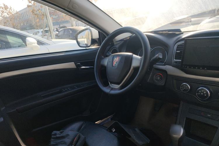 Used Roewe 350 2015 1.5L Manual Luxury Sunroof Edition
