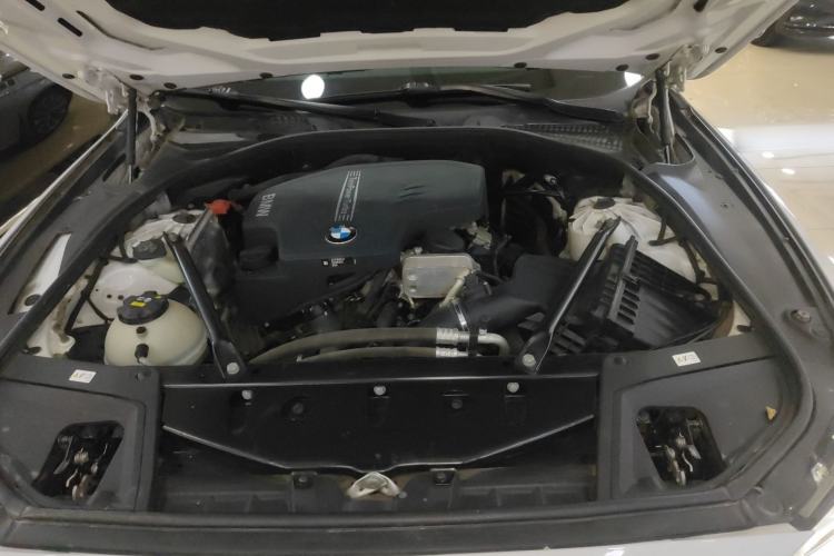 Used BMW 5 Series 2017 525Li Leading Model
