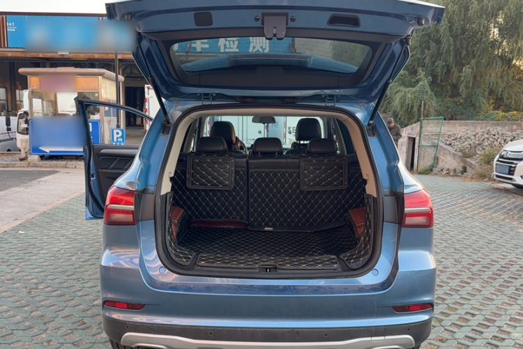 Used Roewe RX5 2016 20T Two-Wheel Drive Automatic Internet Smart Edition
