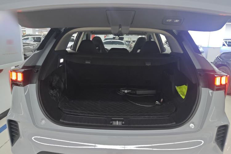 Used Lynk & Co 06 EM-P 2022 PHEV 84 km Range Pro Version
