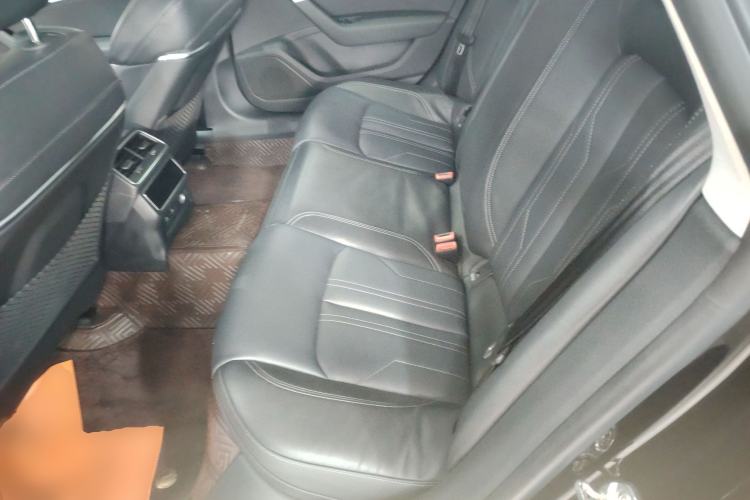 Used Audi A7L 2024 45TFSI S-line Dream-Building Edition Flow Crystal Package
