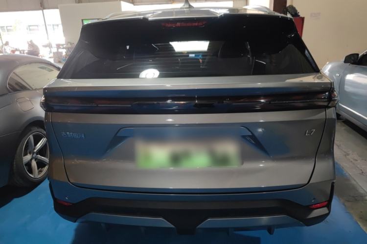 Used  L7 2023 1.5T 115 km MAX
