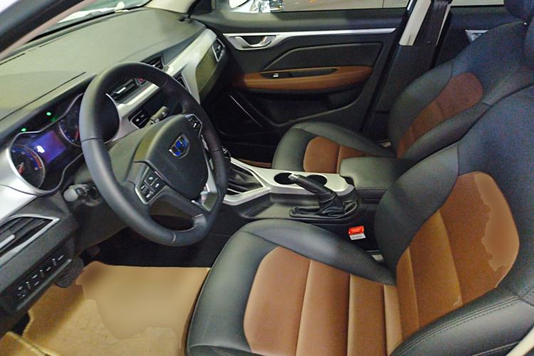 Used Geely Auto Vision 2019 Upgraded Model 1.5L CVT Luxury Version China VI Standard
