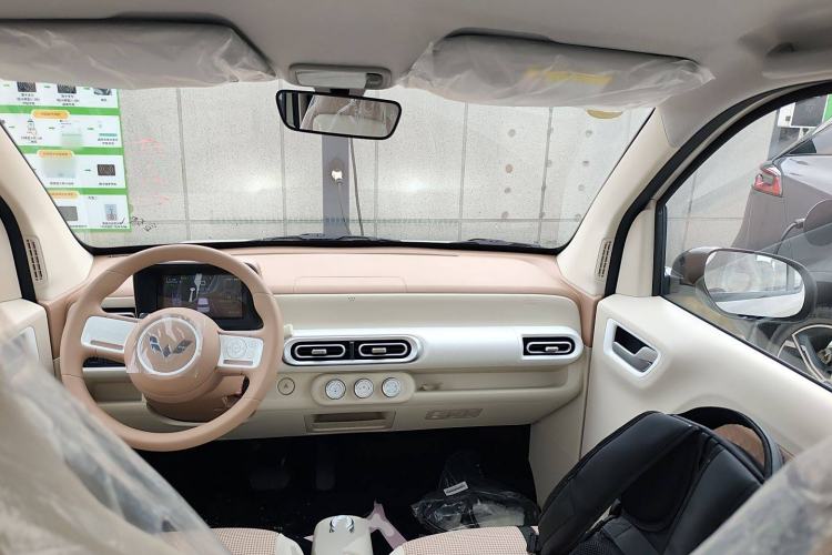 Used Wuling Hongguang MINIEV 2024 3rd Generation 215km Youth Edition
