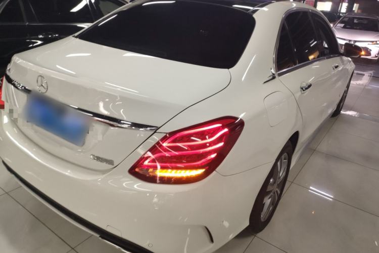 Used Mercedes-Benz C-Class 2017 Facelift C 200 L Sport Edition