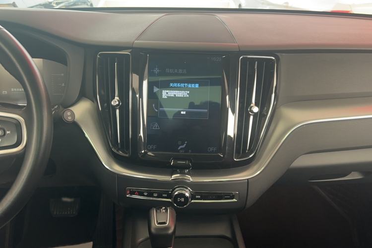 Used Volvo XC60 2019 T5 4x4 Smart Edition China V Standard
