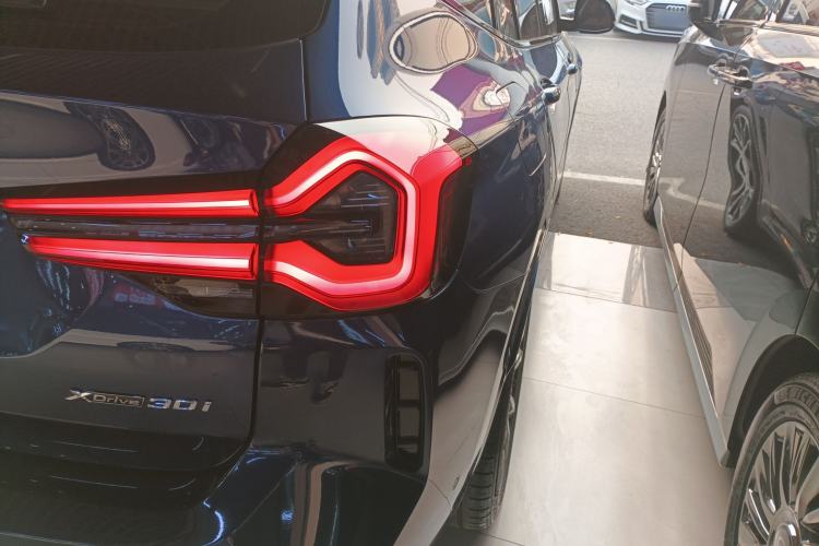 Used BMW X3 2022 Second Facelift xDrive30i Leading Edition M Night Sky Package
