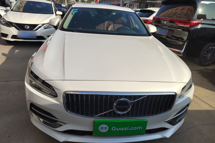 Used Volvo S90 2018 T4 Zhiyi Edition