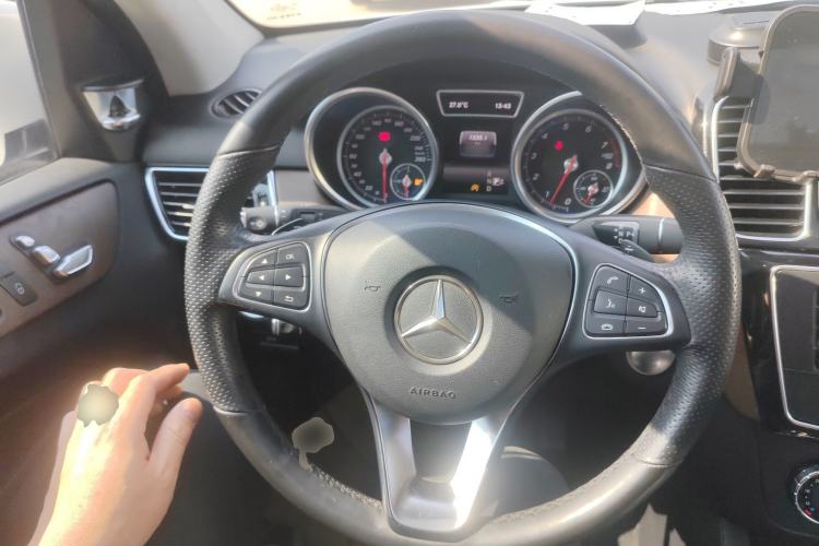 Used Mercedes-Benz GLE 2015 GLE 400 4MATIC
