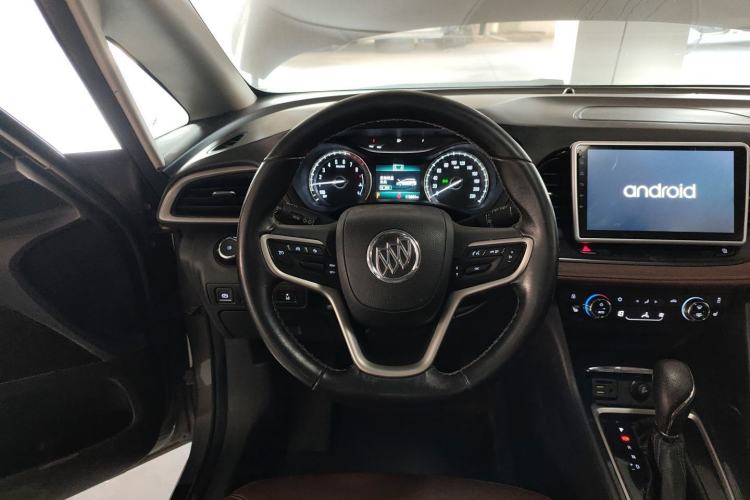 Used Buick GL6 2018 18T 6-Seater Luxury Model
