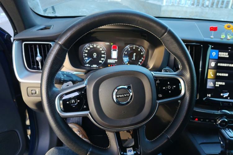 Used Volvo XC60 2018 T5 4x4 Smart & Sporty Edition