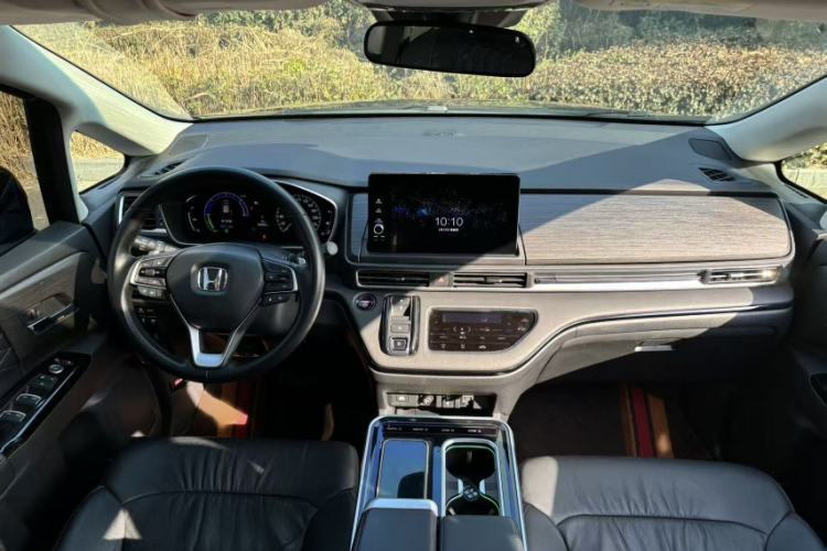 Used Honda Elysion 2024 2.0L eHEV Luxury Edition
