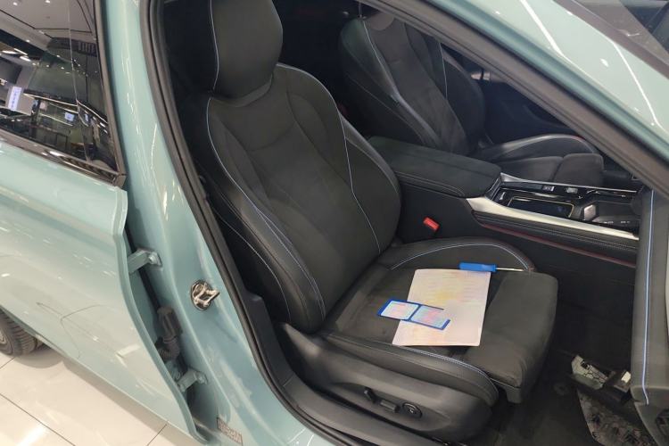 Used Volkswagen Passat 2025 Pro 380TSI Starry Dragon Luxury Edition
