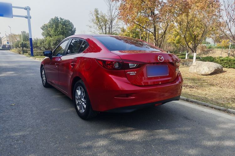 Used Mazda Mazda 3 Axela 2016 Sedan 1.5L Automatic Luxury Model
