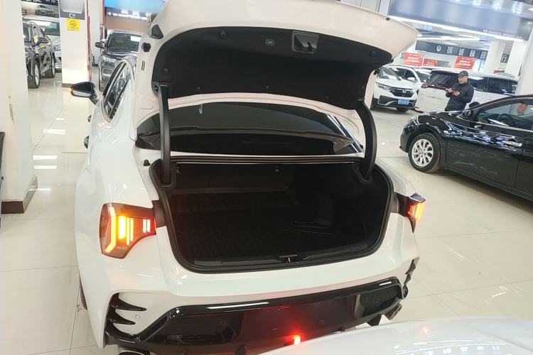 Used Lynk & Co 03 2025 1.5TD DCT Champion Edition Pro
