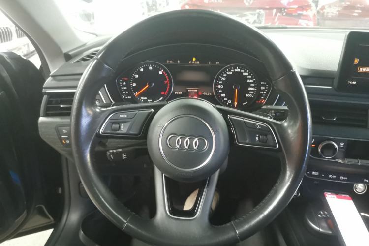 Used Audi A5 2017 Coupe 40 TFSI Fashion Model
