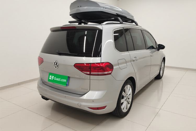 Used Volkswagen Touran 2018 Volkswagen Touran L 280TSI DSG Comfort Edition 6-seater