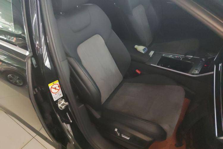 Used Audi A6L 2023 40 TFSI Luxury Dynamic Model
