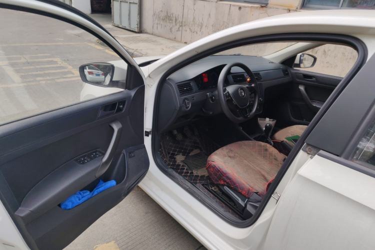 Used Volkswagen Santana 2016 1.4L Manual Fashion Edition
