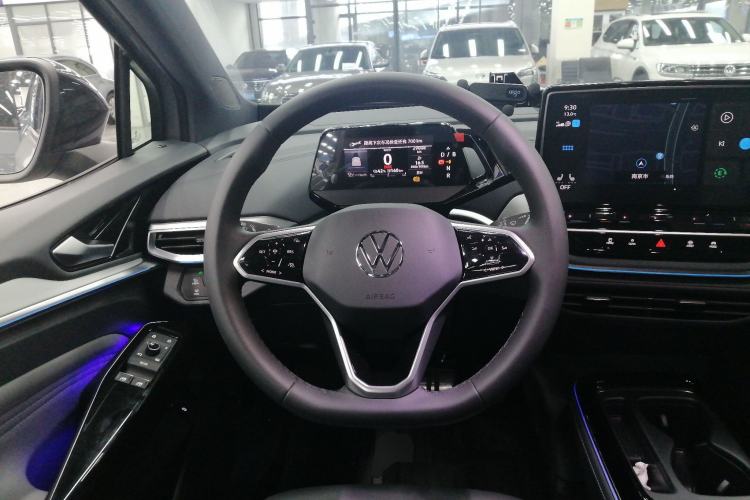 Used Volkswagen ID.4 CROZZ 2024 Facelifted PRO
