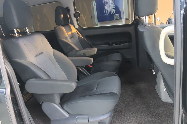 Used  M4 2016 2.0L manual luxury edition
