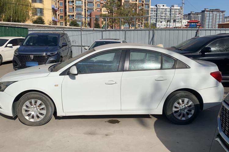 Used Chevrolet Cruze 2015 1.5L Classic SL MT
