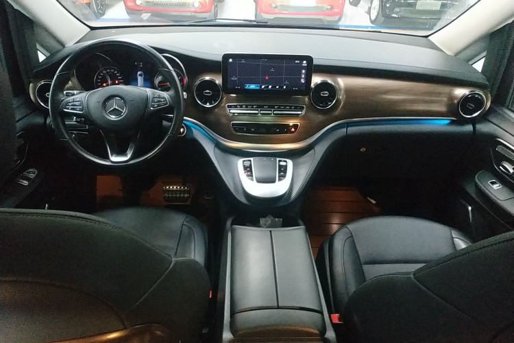 Used Mercedes-Benz V-Class 2021 V 260 L Long-wheelbase Luxury Edition