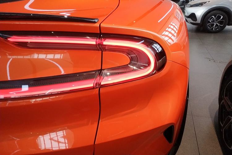 Used Xiaomi Auto YU7 2025 Ultra-Long Range High-Performance All-Wheel-Drive Max Edition
