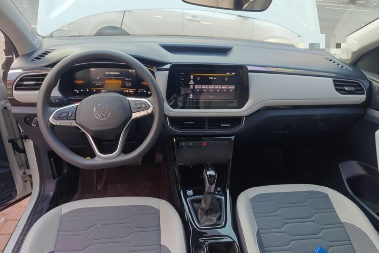 Used Volkswagen Tharu 2025 New Sharp 1.5L Ambitious Edition