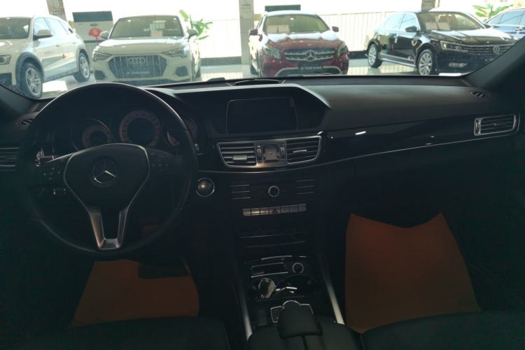 Used Mercedes-Benz E-Class 2015 Facelift E 200 L Sport Edition
