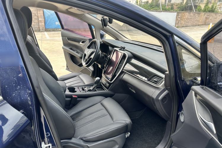 Used BYD Song MAX 2018 1.5T Automatic Smart Connect Elite Model with 6 Seats
