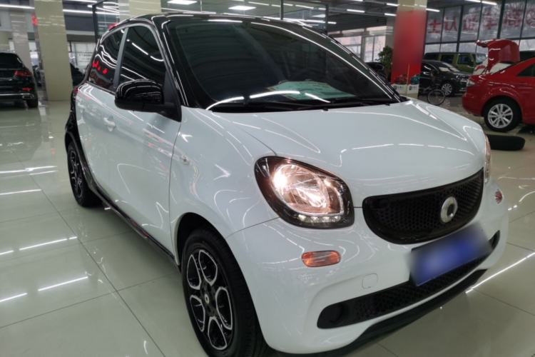 Used smart forfour 2018 0.9T 66 kW Pioneer Edition