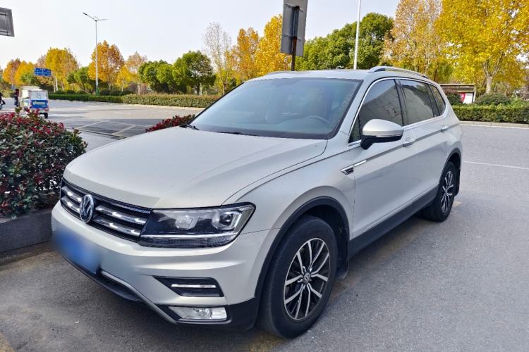 Used Volkswagen Tiguan L 2018 330TSI Automatic Two-Wheel Drive Luxury Edition
