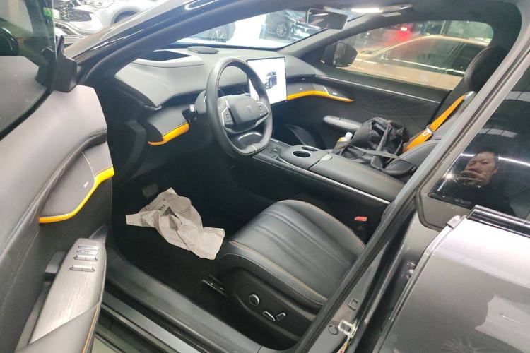 Used  S07 2024 215Max Range-Extended Version
