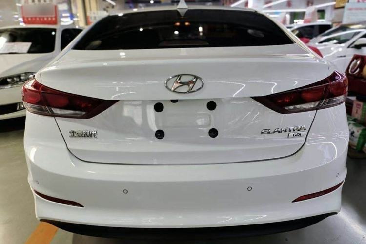 Used Hyundai Elantra 2016 1.6L Automatic ZhiXuan – Elite Version
