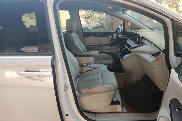 Used Buick GL8 2021 ES Landtrek 653T Comfort Edition
