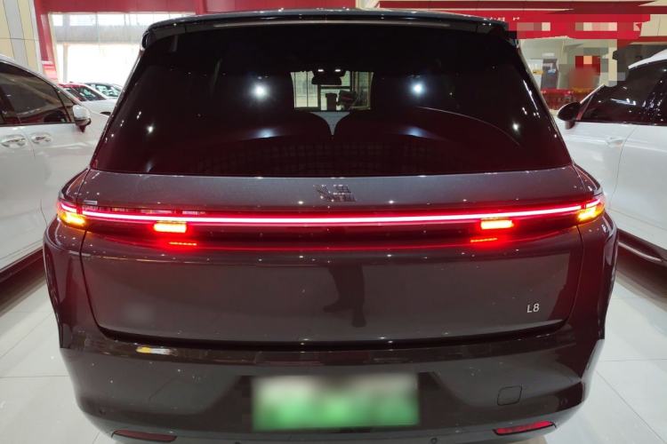 Used Li Auto L8 2023 Pro Model
