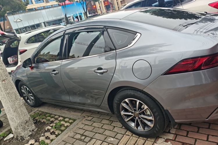 Used BYD Qin PLUS 2024 HONOR Edition DM-i 55KM Leading Model
