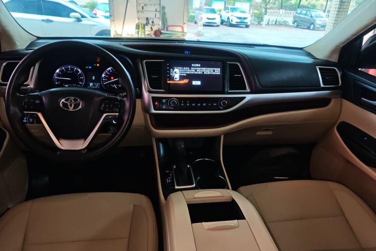 Used Toyota Highlander 2015 2.0T Two-Wheel Drive Elite Edition 5 Seats