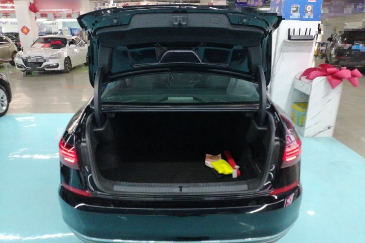 Used Volkswagen Passat 2020 330TSI Elite Edition China VI
