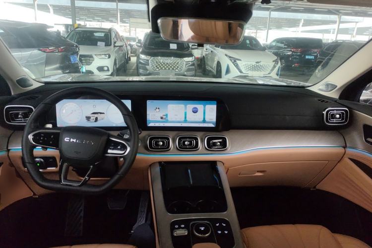 Used Chery Tiggo 9 2023 2.0T Dual-Clutch Two-Wheel Drive Luxury Edition 5 Seats