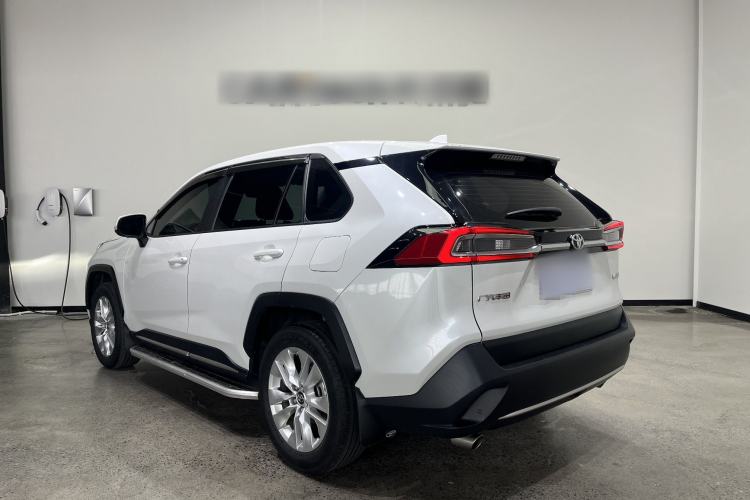 Used Toyota Wildlander 2022 2.0L CVT Two-Wheel Drive Urban Edition
